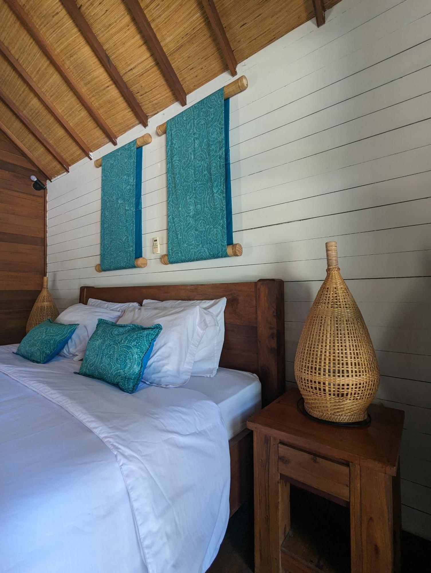 Indigo Bungalows Джили Трауанган Екстериор снимка