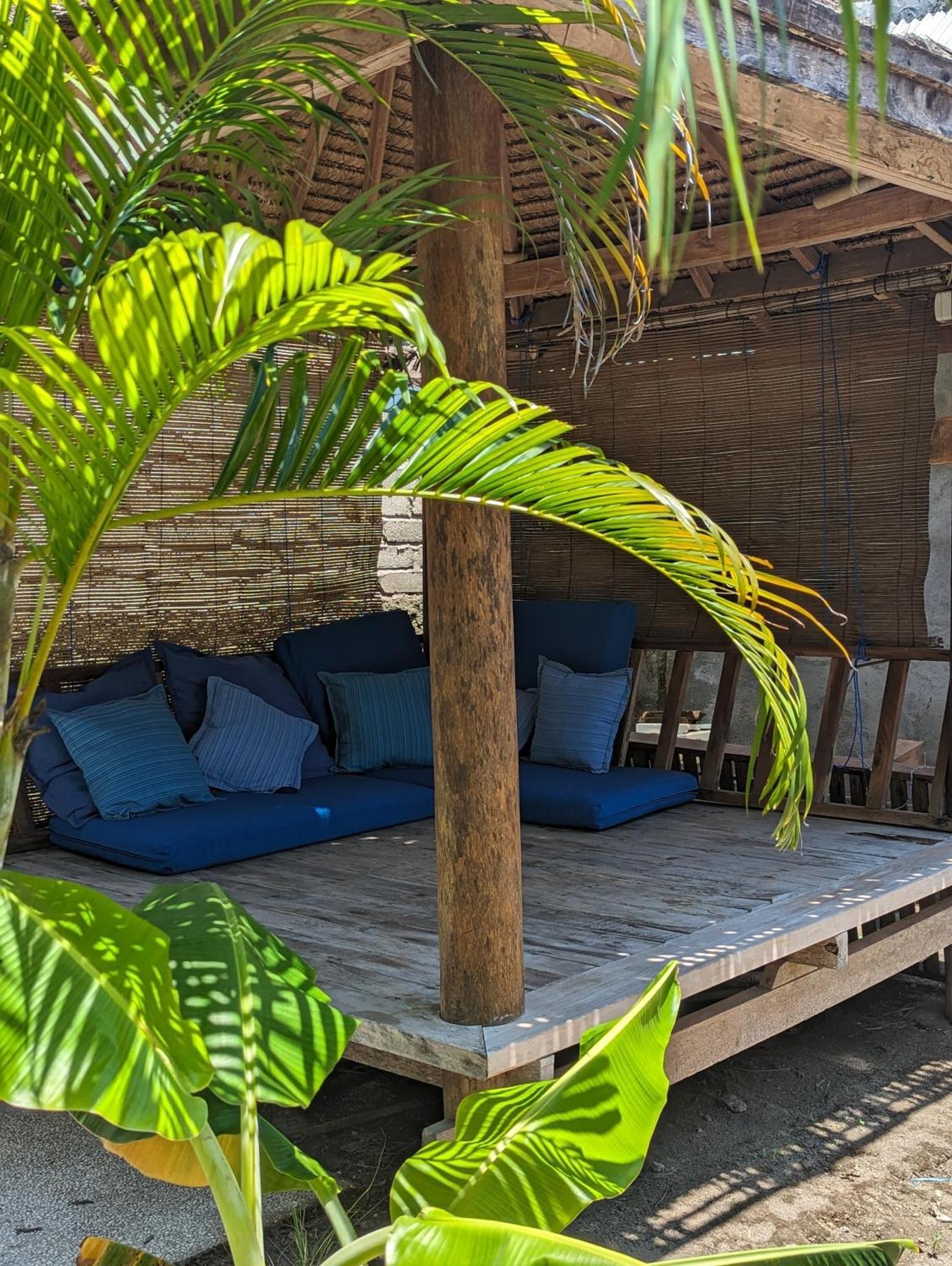 Indigo Bungalows Джили Трауанган Екстериор снимка