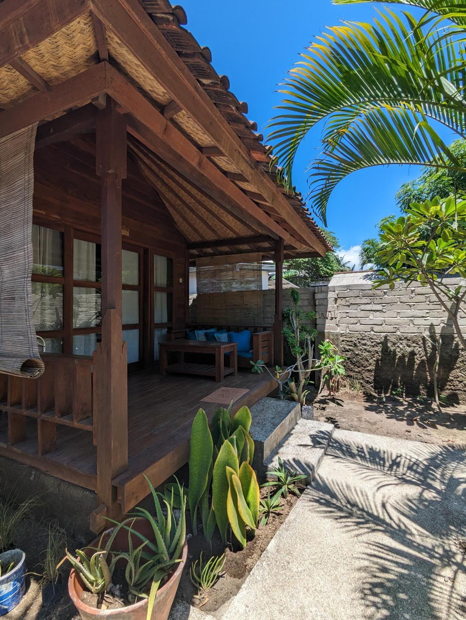 Indigo Bungalows Джили Трауанган Екстериор снимка